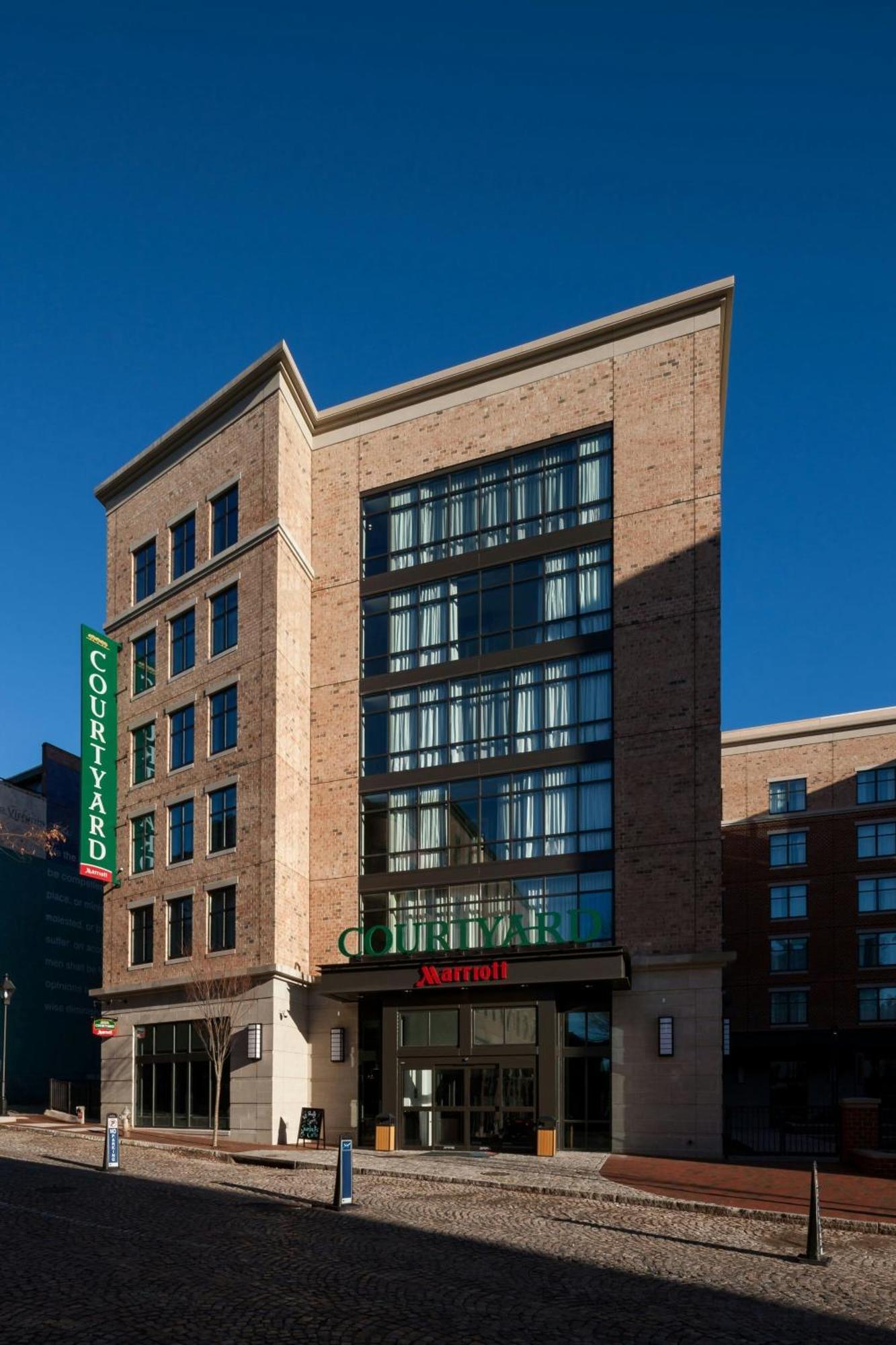 Courtyard By Marriott Richmond Downtown Hotel Exterior foto