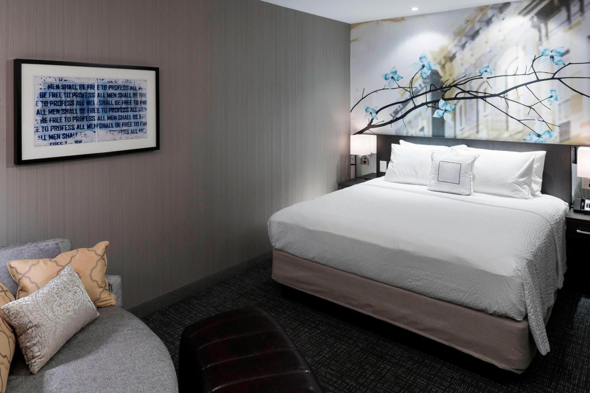 Courtyard By Marriott Richmond Downtown Hotel Exterior foto