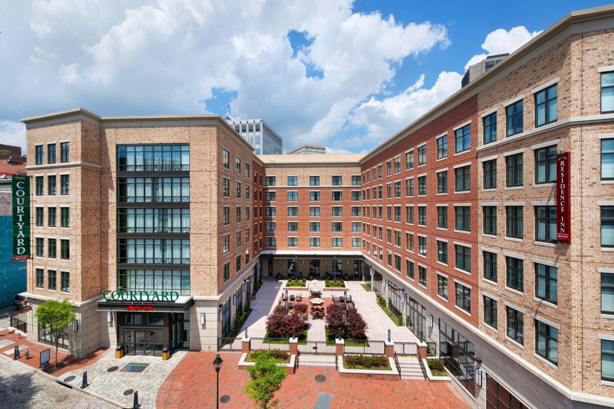 Courtyard By Marriott Richmond Downtown Hotel Exterior foto
